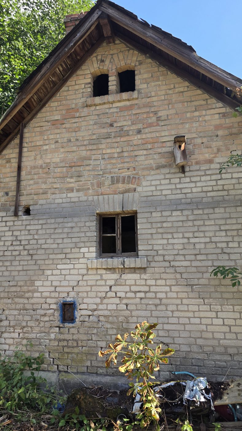 Giebel des alten Hauses