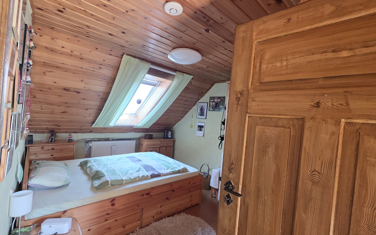 Schlafzimmer unterm Dach